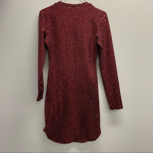 𝅺B Darlin Womens Juniors Sequined Love Sleeves Party Dress, Red, M - Picture 3 of 7